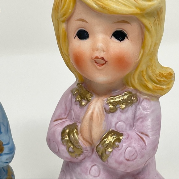 Vintage Praying Children Set of 2 Blonde Boy and Girl Ceramic Hand Painted - Picture 3 of 12